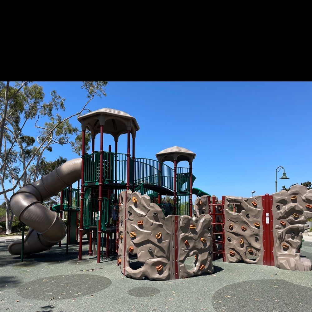Sunset Park Logo