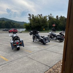 129 Motorcycle Pitstop