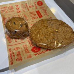 Presse Cafe - Massive oatmeal cookie
