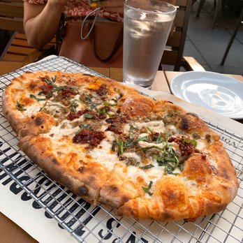 Von's 1000Spirits - Hot Fennel Sausage and Black Garlic Ricotta White Pizza - New American Near Me - Seattle, Washington