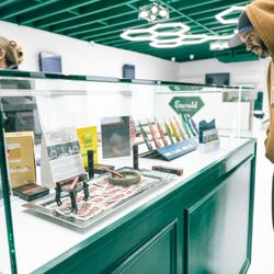 The Emerald Dispensary - Experience the Emerald's exceptional service and extensive selection for an unforgettable shopping journey in cannabis.