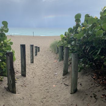 Stuart Beach - path to beach - Beaches Near Me - Stuart, Florida