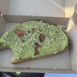 Dunkin' - Avocado toast