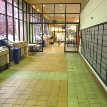 US Post Office - Lobby Entrance - Post Offices Near Me - Palos Verdes Peninsula, California