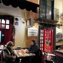 Frankie's Bar - Outside
