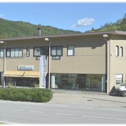 Poggi Arredamenti - Sede: Località Beinaschi, 4 A 16020 - Fascia (Ge) S.S.45 Genova - Piacenza al Km 44,300    Val Trebbia Il nostro showroom, gli uffici e i ma