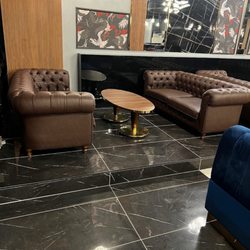 Luxe Restaurant & Bar