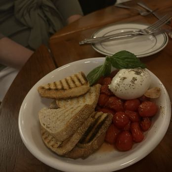 Quartino Ristorante - Burrata - Italian Near Me - Chicago, Illinois Quartino Ristorante - Burrata - Italian Near Me - Chicago, Illinois