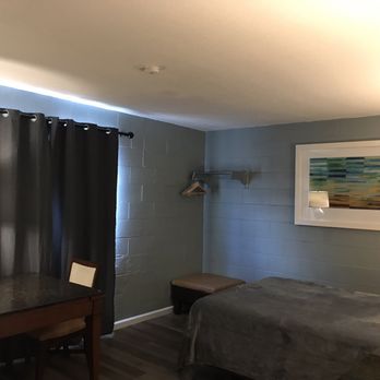Lamplighter Motel - Room - Hotels Near Me - Longmont, Colorado