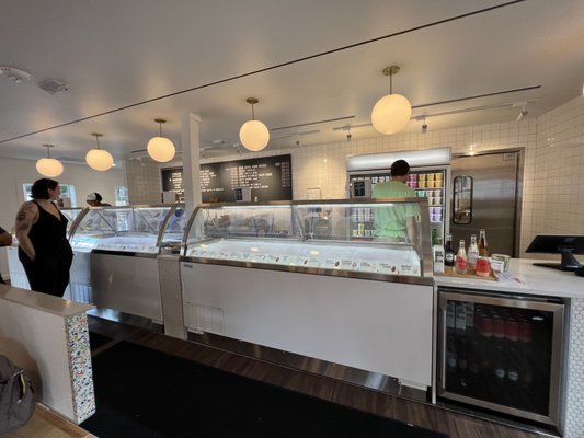 Jeni's Splendid Ice Creams by null