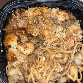 Hibachi Box - The meal is a large portion. It will definitely last you!!! Again, I requested NO zucchini in my meal which is an option! - Japanese Near Me - Richmond, Virginia