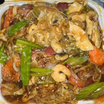 Chinese Eatery - 58. Combo Chop Suey.  OMG!!! I've never had this before and my goodness it's super tasty. - Chinese Near Me - Harvey, Louisiana