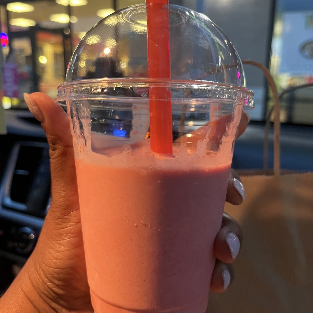 Smallcakes Utopia - Red velvet milk shake, barely filled. - Cupcakes Near Me - Charlotte, North Carolina Smallcakes Utopia - Red velvet milk shake, barely filled. - Cupcakes Near Me - Charlotte, North Carolina