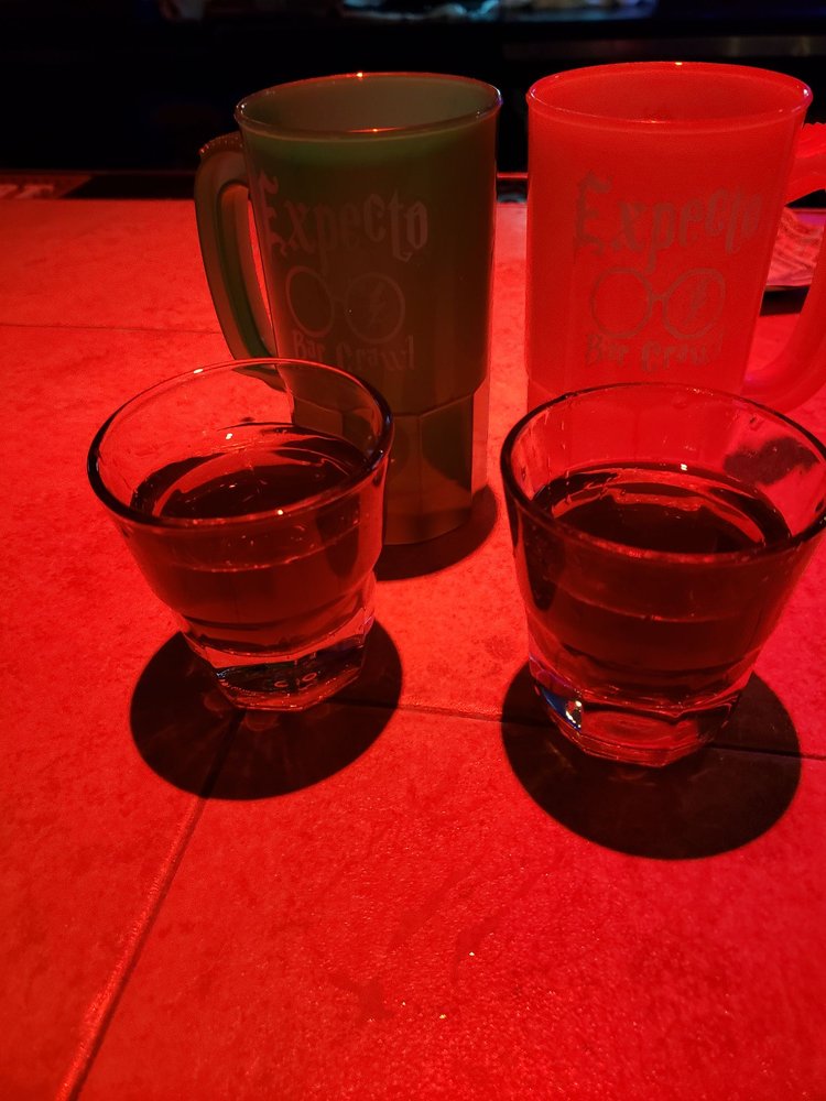 THE THIRSTY PARROT CLOSED Updated May 2024 19 Photos & 54 Reviews