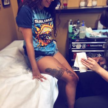 Broken Lantern Tattoo - Tattoo Near Me - Charleston, South Carolina