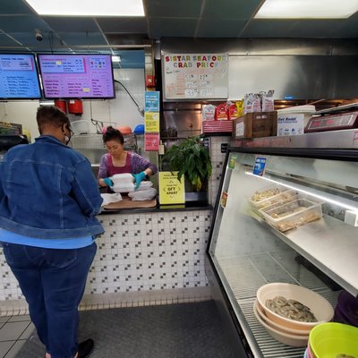 Photo of SiStar Seafood - Henrico, VA, US. They sell steamed crabs and crabmeat, too!