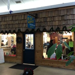 A Cut Above - Entrance inside the mini mall.
