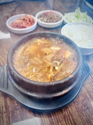 SGD DUBU SO GONG DONG TOFU & KOREAN BBQ - WICKER PARK by null