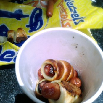 Wetzel's Pretzels - Pretzels Near Me - Canoga Park, California Wetzel's Pretzels - Pretzels Near Me - Canoga Park, California
