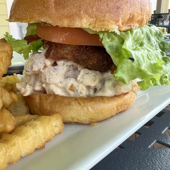 Bridges Restaurant - Seafood club - Bars Near Me - Grasonville, Maryland