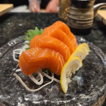 Komé - Salmon Sashimi - Sushi Bars Near Me - Dallas, Texas Komé - Salmon Sashimi - Sushi Bars Near Me - Dallas, Texas