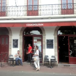 Cosmopolitain - Front doors