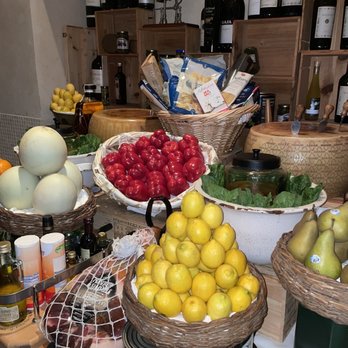 Il Gabbiano - Italian Near Me - Miami, Florida