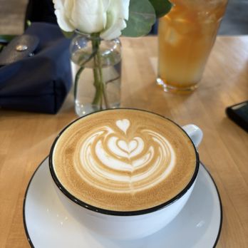Sunday Motor Co Cafe - Vanilla latte and Arnold Palmer - Desserts Near Me - Madison, New Jersey Sunday Motor Co Cafe - Vanilla latte and Arnold Palmer - Desserts Near Me - Madison, New Jersey