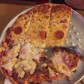 Chicago Pizza - Half Hawaiian half pepperoni - Pizza Near Me - Cape Coral, Florida