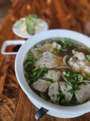 SOMI Vietnamese Bistro by null