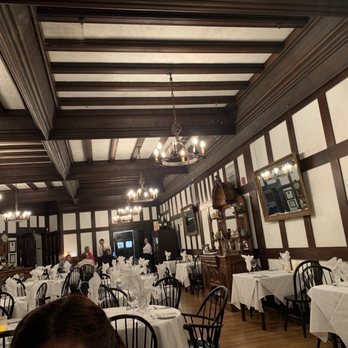 Benbow Inn Restaurant - Diners Near Me - Garberville, California