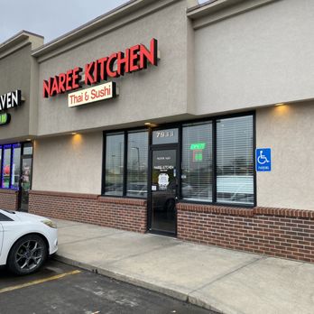 Naree Kitchen - Sushi Bars Near Me - Kansas City, Kansas Naree Kitchen - Sushi Bars Near Me - Kansas City, Kansas