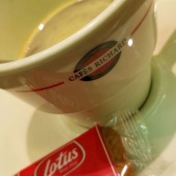 Léon de Bruxelles - Espresso after a good meal.. - Belgian Near Me - Paris, 75