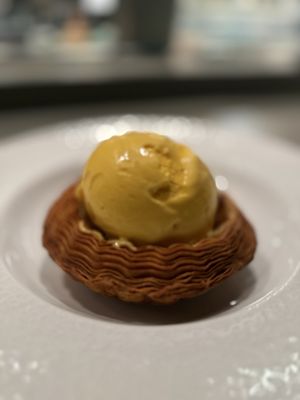 Folia Bar & Kitchen by null