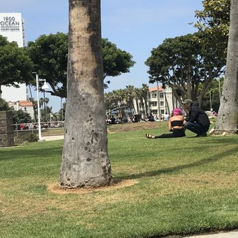 Bixby Park - Yoga class in the distance - Parks Near Me - Long Beach, California
