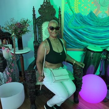 Uxi Duxi - Yes I saw royalty I felt the vibe! - Juice Bars & Smoothies Near Me - New Orleans, Louisiana Uxi Duxi - Yes I saw royalty I felt the vibe! - Juice Bars & Smoothies Near Me - New Orleans, Louisiana