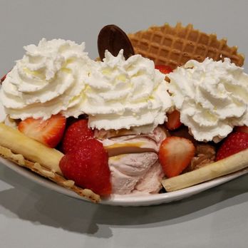 Demetres Downtown Markham - Split Personality - Desserts Near Me - Markham, Ontario Demetres Downtown Markham - Split Personality - Desserts Near Me - Markham, Ontario