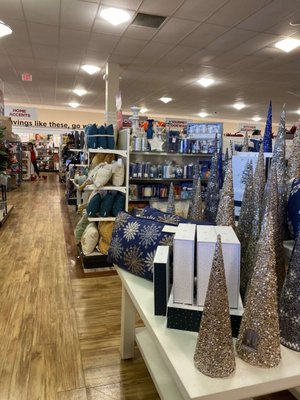 TJ MAXX - Updated October 2025 - 23 Photos & 47 Reviews - 2155 W 22nd