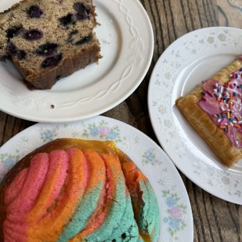 Bang Bang Cafe - Blueberry Banana Bread (Vegan), Concha Bread (Vegan), Pop Tart - Breakfast & Brunch Near Me - Seattle, Washington Bang Bang Cafe - Blueberry Banana Bread (Vegan), Concha Bread (Vegan), Pop Tart - Breakfast & Brunch Near Me - Seattle, Washington