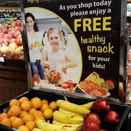 Free snack for kids, xmas decorations