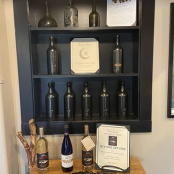 Johnson Estate Winery - Display - Wineries Near Me - Westfield, New York Johnson Estate Winery - Display - Wineries Near Me - Westfield, New York