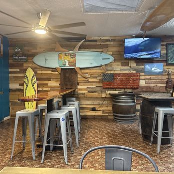 Surf Side Deli - The dining area - Delis Near Me - San Diego, California