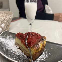 L'Osteria dei Sani - Cheesecake and lemon sorbet