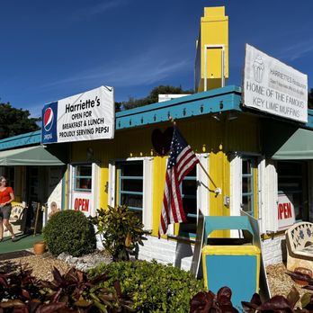 Harriette's Restaurant - Breakfast & Brunch Near Me - Key Largo, Florida