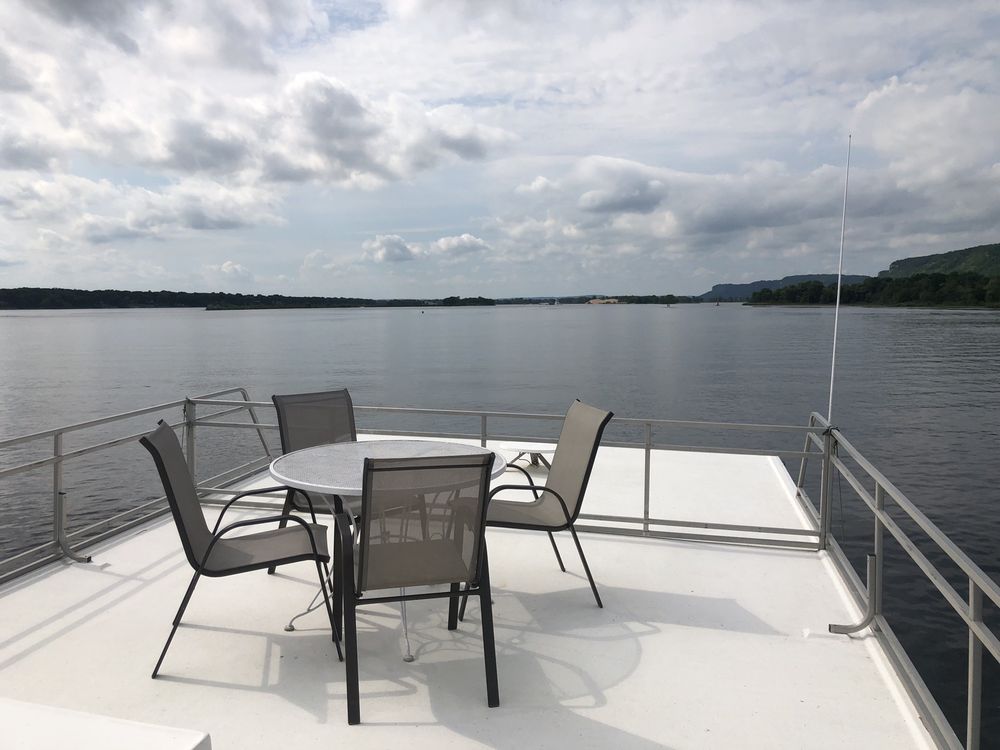 GREAT RIVER HOUSEBOATS AT ALMA MARINA Updated May 2024 13 Photos