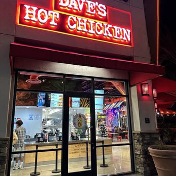 Dave's Hot Chicken - Chicken Shop Near Me - Chino Hills, California