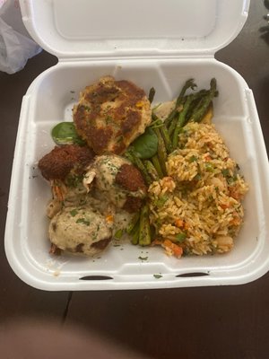 PEEWEE'S CRABCAKES by null