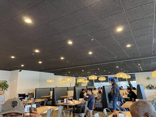 Bốn Mùa | Vietnamese Restaurant by null