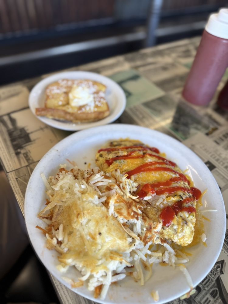 Charlie's Cafe