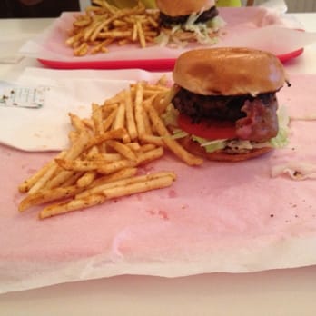 Dennistoun Bar-B-Que - Just a light bite then! - Barbeque Near Me - Glasgow, GLG